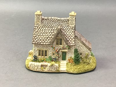 Lot 537 - COLLECTION OF FIFTEEN LILLIPUT LANE MODELS