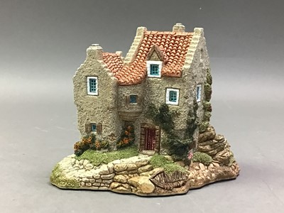 Lot 568 - COLLECTION OF FIFTEEN LILLIPUT LANE MODELS