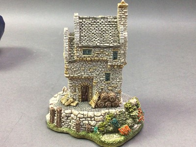 Lot 568 - COLLECTION OF FIFTEEN LILLIPUT LANE MODELS