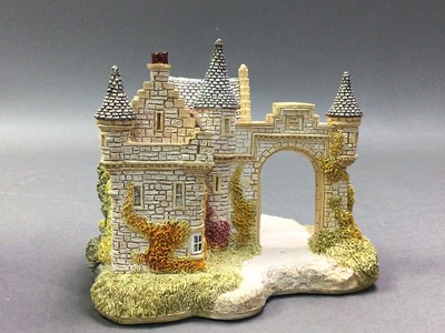 Lot 568 - COLLECTION OF FIFTEEN LILLIPUT LANE MODELS