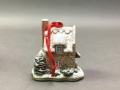 Lot 568 - COLLECTION OF FIFTEEN LILLIPUT LANE MODELS