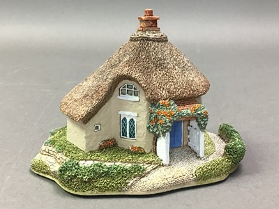 Lot 558 - COLLECTION OF FIFTEEN LILLIPUT LANE MODELS