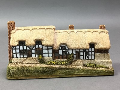 Lot 553 - COLLECTION OF FIFTEEN LILLIPUT LANE MODELS