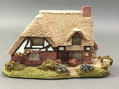 Lot 553 - COLLECTION OF FIFTEEN LILLIPUT LANE MODELS