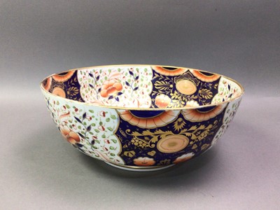 Lot 550 - IMARI PATTERNED BOWL