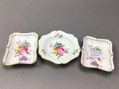 Lot 562 - ROYAL CROWN DERBY TRINKET BOX