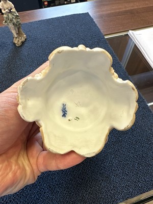 Lot 743 - COLLECTION OF CONTINENTAL PORCELAIN FIGURES