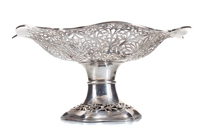 Lot 111 - EDWARDIAN SILVER COMPORT