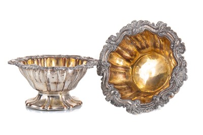 Lot 166 - PAIR OF REGENCY OLD SHEFFIELD PLATE SALT CELLARS