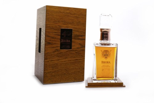 Lot 1057 - BRORA 1972 DECANTER AGED 40 YEARS Closed 1983....