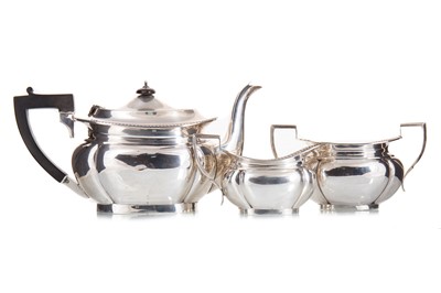 Lot 118 - GEORGE V SILVER THREE-PIECE TEA SERVICE