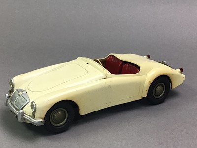 Lot 501 - COLLECTION OF MODELS