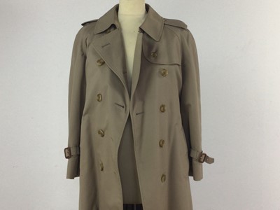 Lot 135 - BURBERRY`S COAT