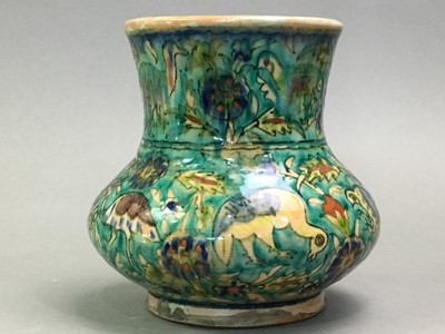 Lot 59 - ISNIK VASE