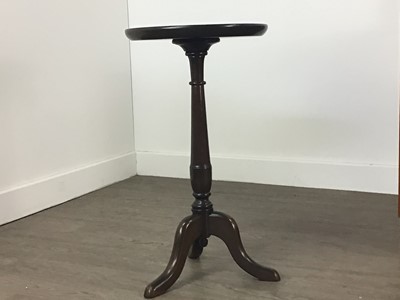 Lot 169 - MAHOGANY WINE TABLE