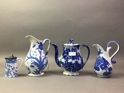 Lot 200 - GROUP OF BLUE AND WHITE CERAMICS
