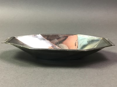 Lot 214 - GEORGE V SILVER DISH