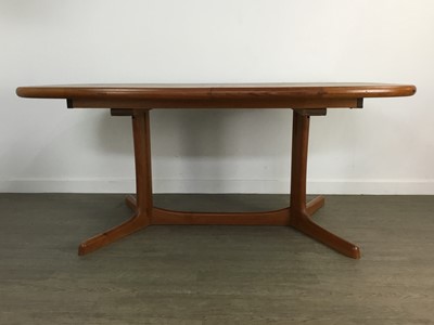 Lot 220 - MID CENTURY DYRLAND TEAK EXTENDING DINING TABLE