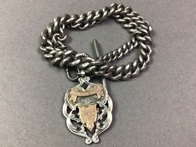 Lot 229 - SILVER ALBERT CHAIN