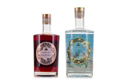 Lot 230 - BUCKINGHAM PALACE SMALL BATCH DRY GIN AND SLOE GIN 50CL