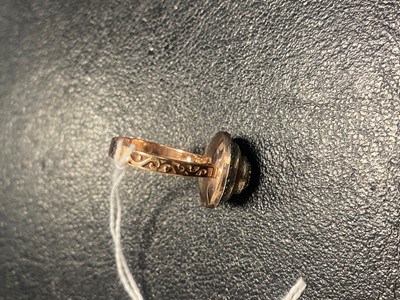 Lot 743 - EMERALD AND DIAMOND TARGET RING