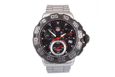 Lot 862 - TAG HEUER