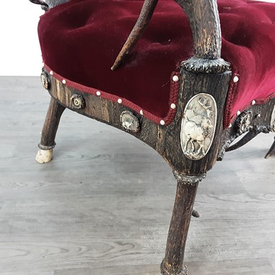 Lot 764 - VICTORIAN ANTLER 'THRONE' CHAIR