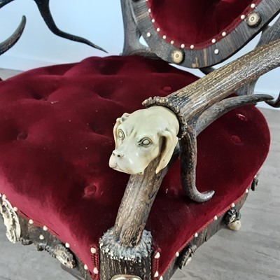 Lot 764 - VICTORIAN ANTLER 'THRONE' CHAIR