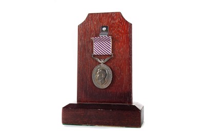 Lot 2 - DISTINGUISHED FLYING MEDAL AWARDED TO SGT. GNR. J. McGOWN