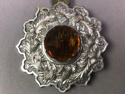 Lot 365 - SILVER PLATED PLAID BROOCH