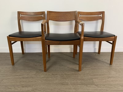 Lot 404 - NATHAN FURNITURE, TEAK EXTENDING DINING TABLE AND SIX CHAIRS