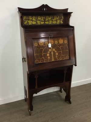 Lot 524 - SHAPLAND & PETTER, ARTS & CRAFTS MAHOGANY AND MARQUETRY BUREAU
