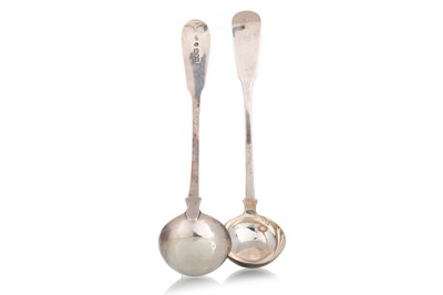 Lot 40 - PAIR OF WILLIAM IV SILVER FIDDLE PATTERN TODDY LADLES