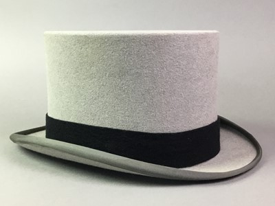 Lot 401 - GREY TOP HAT