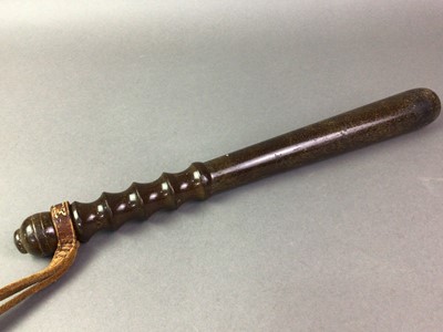 Lot 550 - POLICEMAN'S WOODEN TRUNCHEON