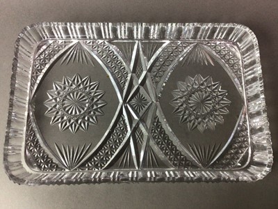 Lot 576 - CRYSTAL SERVING DISH