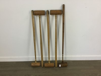 Lot 22 - GROUP OF FIVE VINTAGE WOODEN CROQUET STICKS