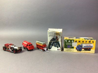 Lot 149 - CORGI JPS LOTUS FORMULA 1 CAR