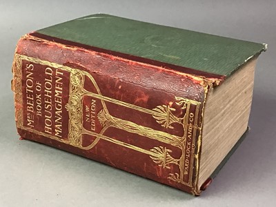 Lot 46 - SELECTION OF BOOKS