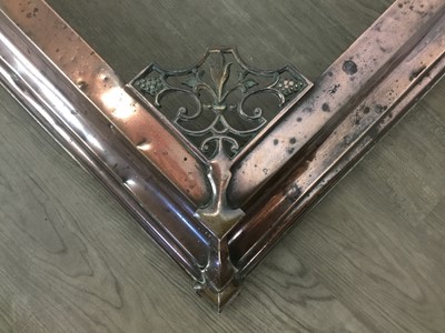 Lot 51 - COPPER FIRE FENDER