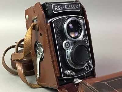 Lot 168 - ROLLEIFLEX TWIN LENS REFLEX CAMERA