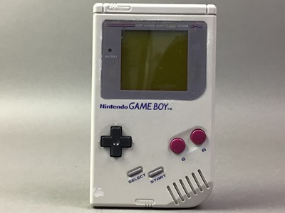 Lot 184 - NINTENDO GAME BOY CONSOLE WITH GAMES