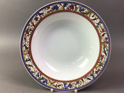 Lot 185 - VILLEROY & BOCH DINNER SERVICE