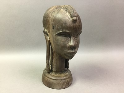 Lot 238 - GROUP OF AFRICAN THEMED WOODEN ITEMS