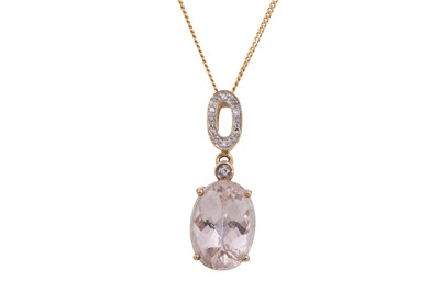 Lot 577 - MORGANITE AND DIAMOND PENDANT