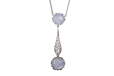 Lot 578 - MOONSTONE PENDANT