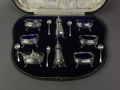 Lot 314 - EDWARDIAN SILVER COMPOSITE CRUET SET