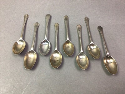 Lot 352 - GROUP OF SILVER TEASPOONS