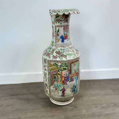 Lot 415 - CHINESE VASE