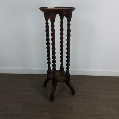 Lot 446 - OAK PLANT PEDESTAL